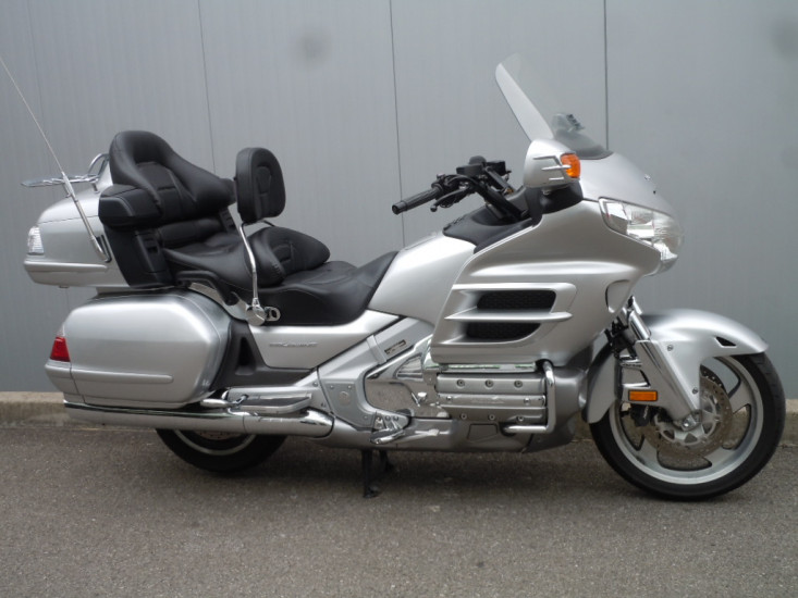 GL 1800 GOLDWING - ANTHY SUR LEMAN